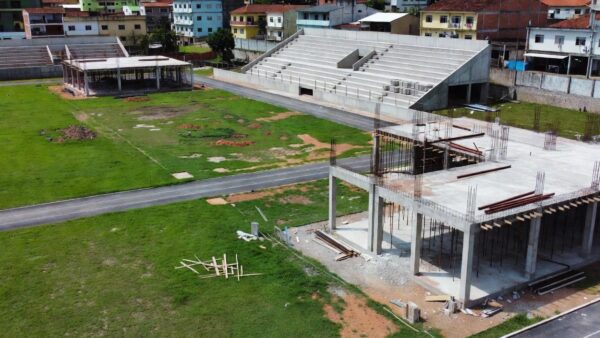 Complexo Esportivo de Extrema em construção
