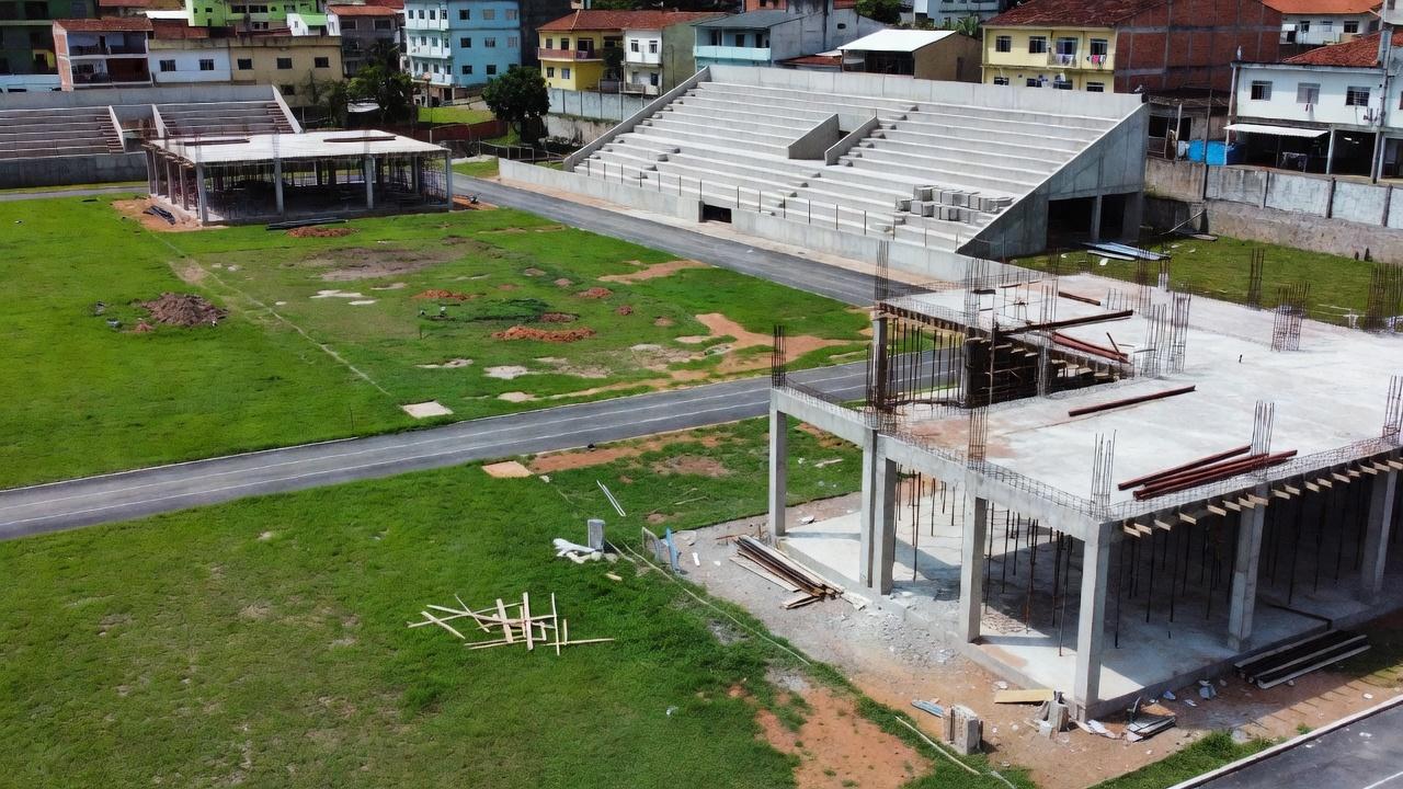 Complexo Esportivo de Extrema em construção