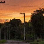 Postes de energia em Porto Velho sobre reajustes da Energisa