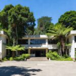 Fachada da prefeitura de Ariquemes para consulta e pagamento de IPTU