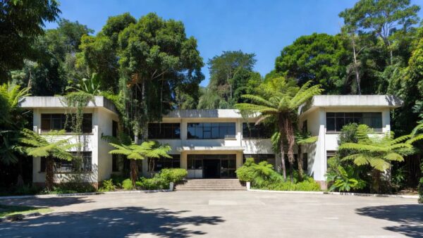 Fachada da prefeitura de Ariquemes para consulta e pagamento de IPTU
