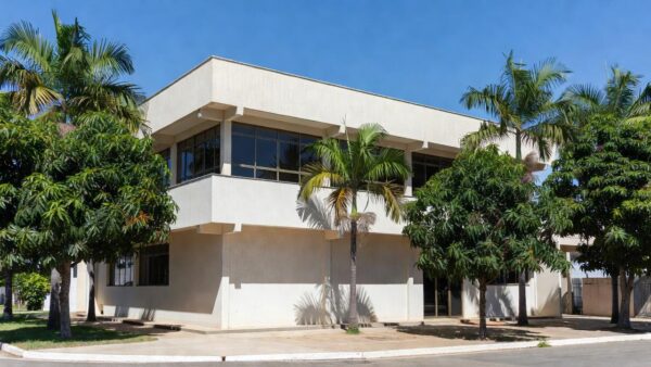 Fachada da Prefeitura de Jaru, Rondônia, sobre convocação de aprovados em processos seletivos.