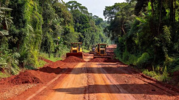 Estradas vicinais em recuperação na região de Ji-Paraná, Rondônia