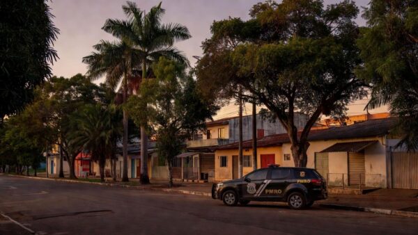 Viatura da PM em operação policial em Porto Velho