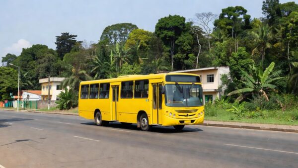 Ônibus de transporte público em Porto Velho simbolizando tarifa zero aos domingos