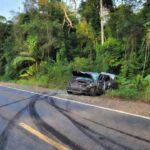 Acidente grave na BR-364 em Porto Velho, Rondônia, com veículo danificado