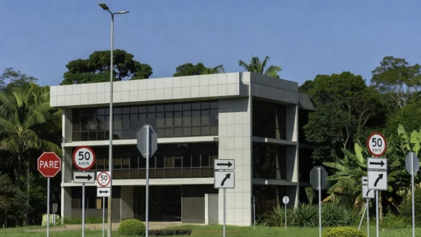 Fachada do prédio do Detran-RO em Porto Velho, Rondônia.
