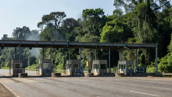 Praça de pedágio em rodovia de Rondônia