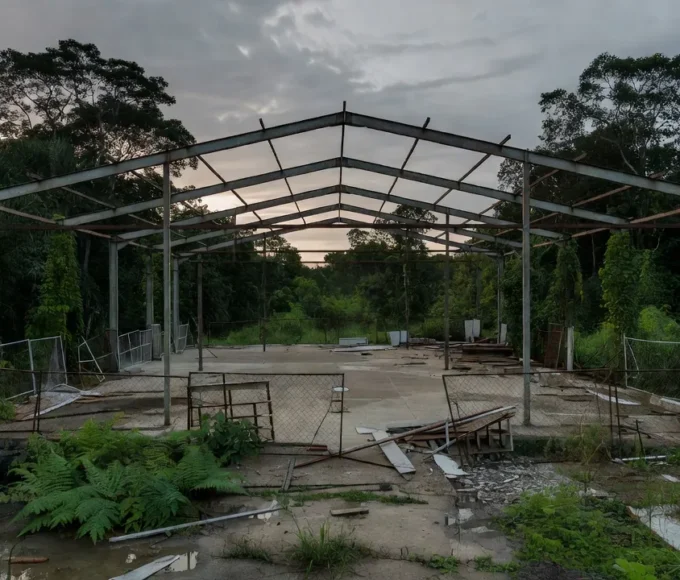 Pavilhão vazio em Porto Velho após cancelamento da Expovel 2026 por falta de estrutura