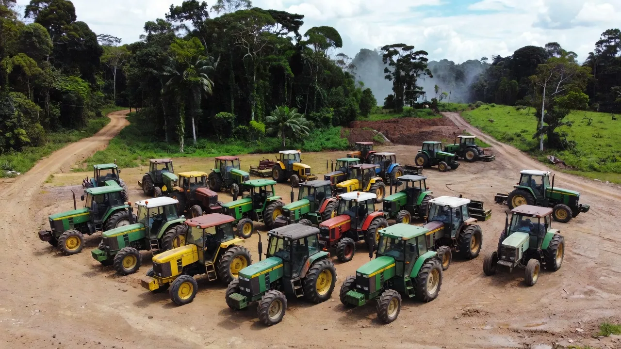 Comissão aprova doação de tratores apreendidos a municípios de Rondônia