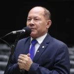 Deputado Coronel Chrisóstomo cria força-tarefa gratuita para idosos lesados em Rondônia