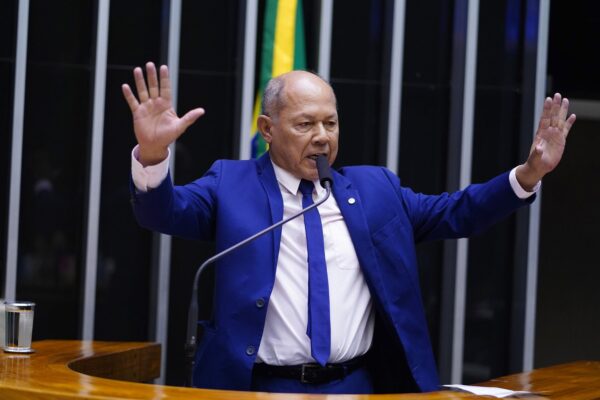 Coronel Chrisóstomo lidera ação contra fraudes do INSS em comunidades ribeirinhas de Rondônia